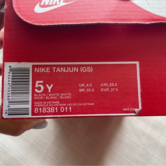 Nike Tanjun Shoes - 5Y / 6.5W - Picture 6 of 8